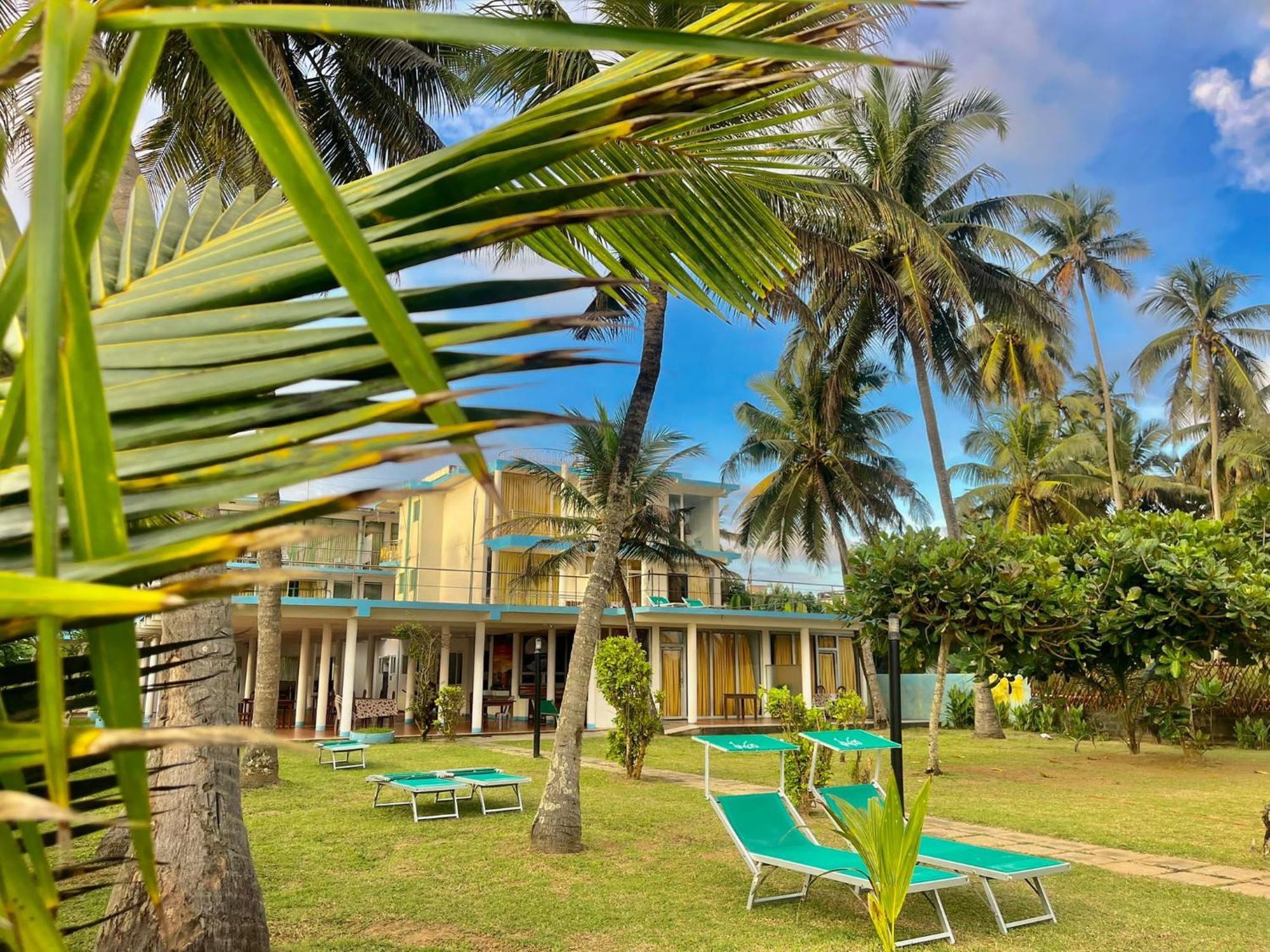 Amaya Beach Hotel Dikwella Esterno foto