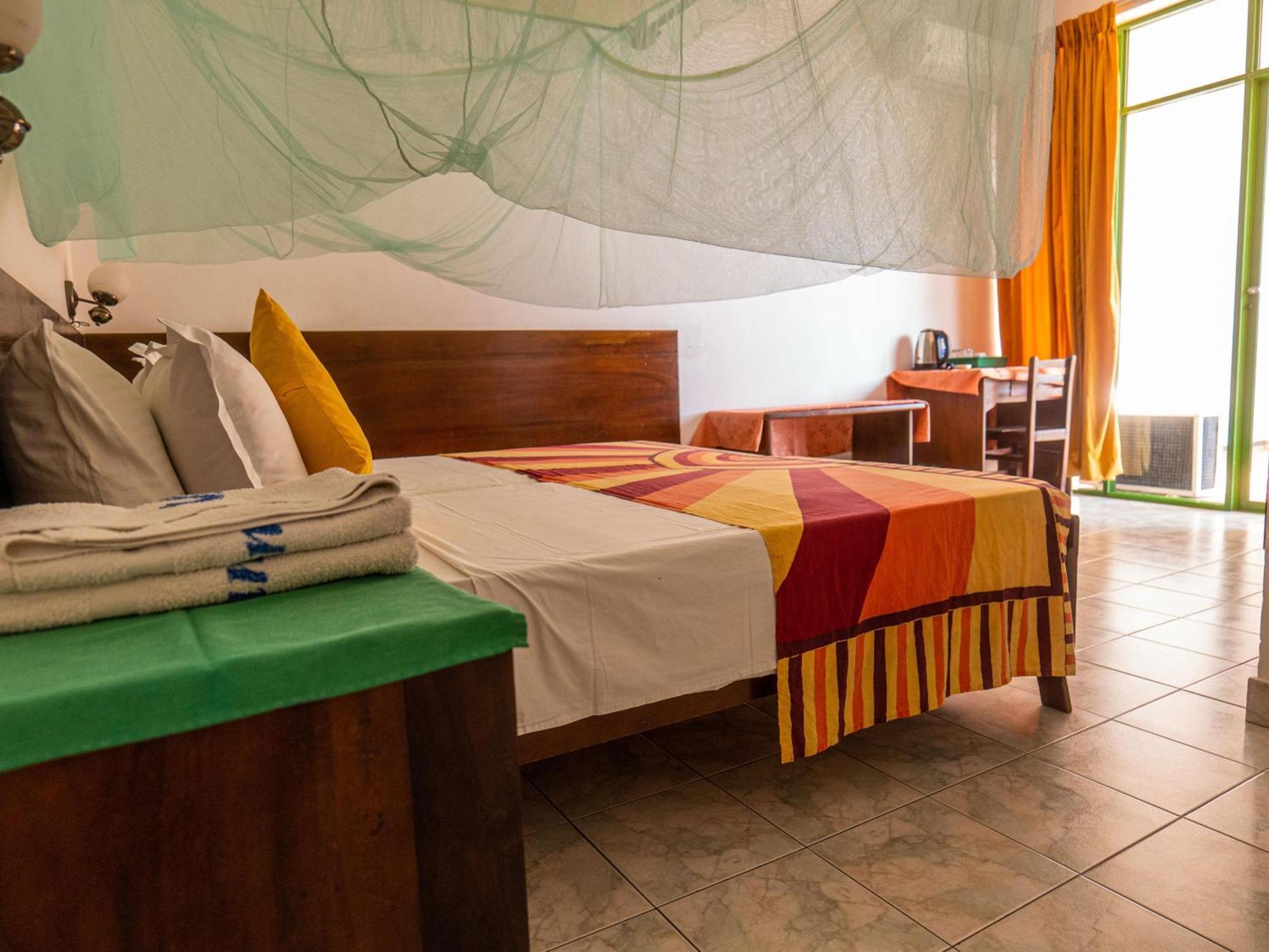 Amaya Beach Hotel Dikwella Esterno foto