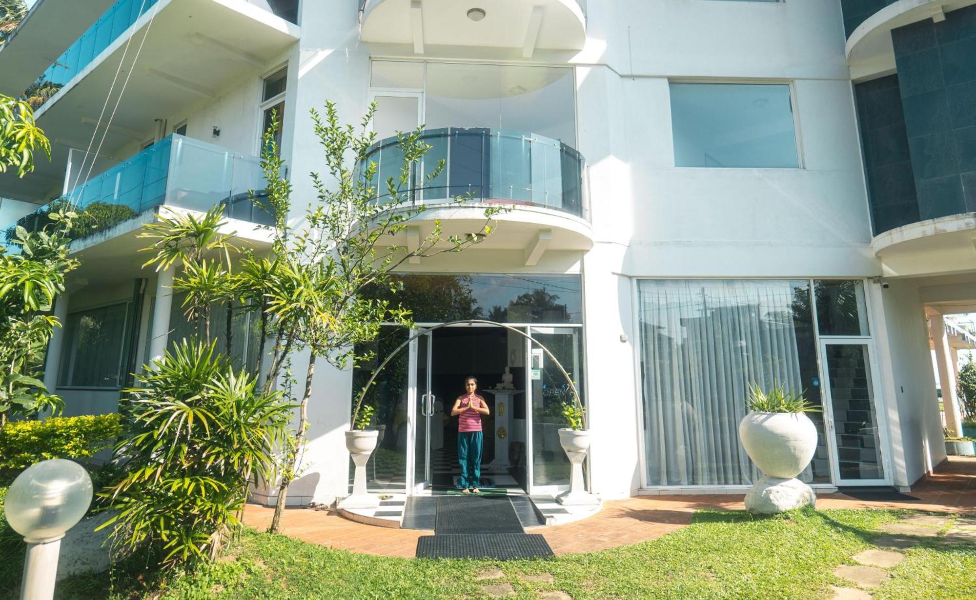 Amaya Beach Hotel Dikwella Esterno foto